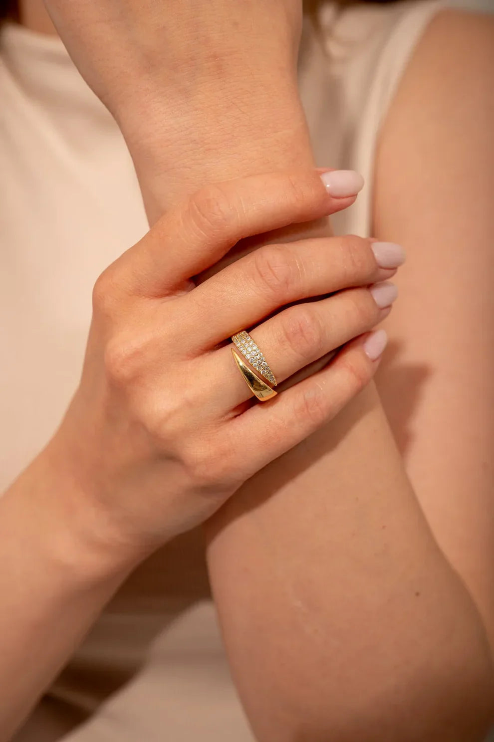 Elegance Haven Ring | Sostieni la Lotta contro il Tumore al Seno